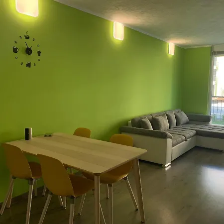 Blue Tomato Apartman Apartment *